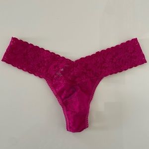 🪻Petite Lowrise Lace Thong🪻